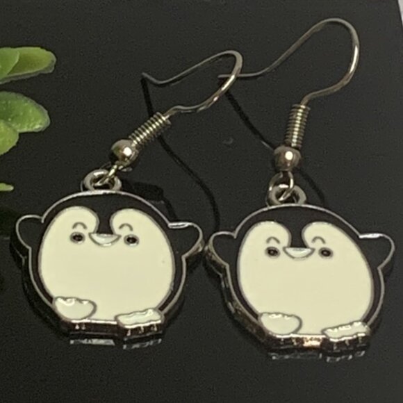 Penguin Earring, Penguin Jewelry, Christmas Earring, Gift Idea, Silly Earring - Picture 2 of 5